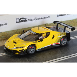 AVANT SLOT FERRARI 296 GT3 présentation jaune 2022
