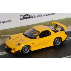 Avant Slot MAZDA Efini RX-7 Type R (FD3S) jaune 1995