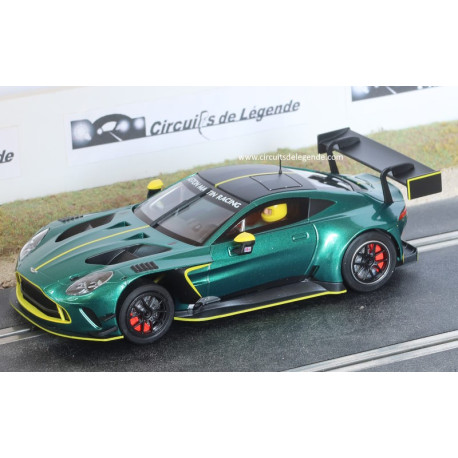 Avant Slot ASTON MARTIN Vantage evo présentation