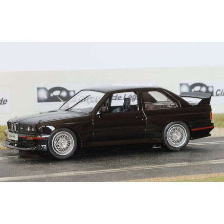 Fly BMW M3 E30 route noire 1986