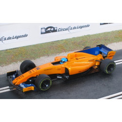 SCALEXTRIC McLAREN MCL33 Renault n° 14