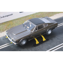 Scalextric ASTON MARTIN V8 "The Living Daylights"
